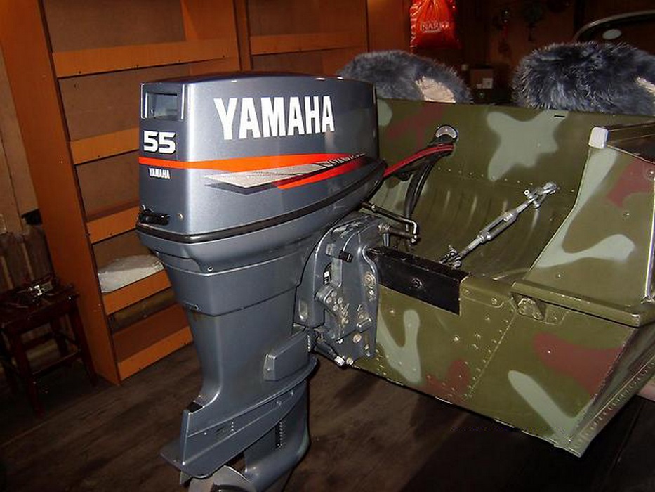 Двухтактный лодочный мотор Ямаха 55